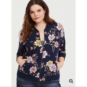 🚫SOLD🚫 Torrid Navy & Floral Bomber Jacket
